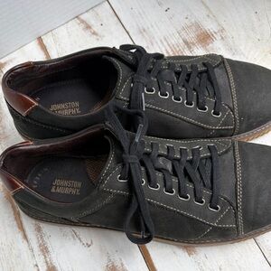 Johnston & Murphy Mens Wallace Lace up sneakers sheepskin oiled leather 9.5 EUC